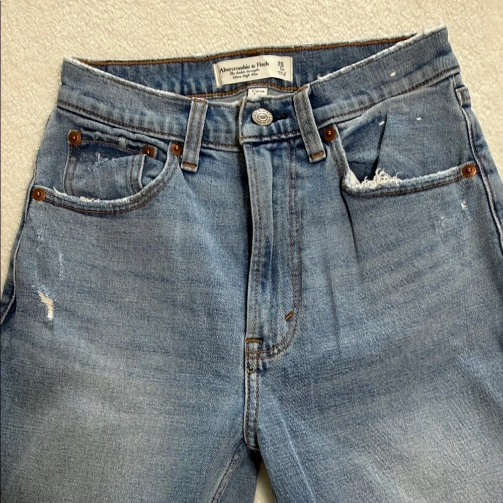Abercrombie & Fitch Ankle Straight Jeans - Picture 5 of 9